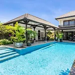 Kejora 12 Beachfront 3 Bedroom Luxe Villa