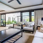Kejora 12 Beachfront 3 Bedroom Luxe Villa