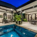 Kejora 12 Beachfront 3 Bedroom Luxe Villa