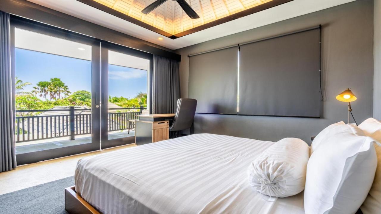 Kejora 12 Beachfront 3 Bedroom Luxe Villa