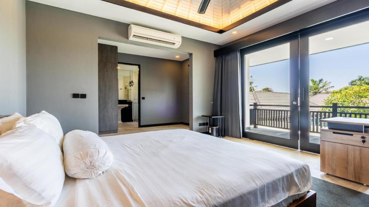 Kejora 12 Beachfront 3 Bedroom Luxe *